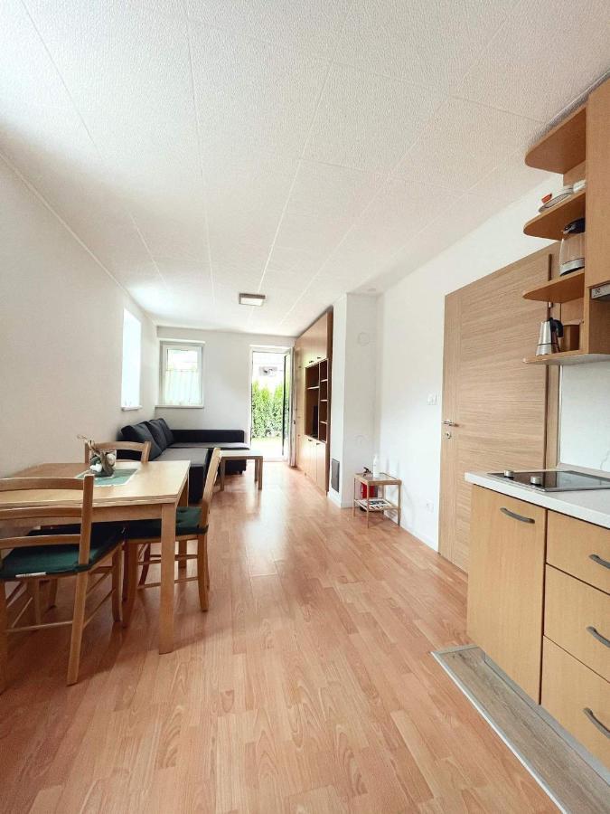 Apartma Kati โบเว็ก ภายนอก รูปภาพ